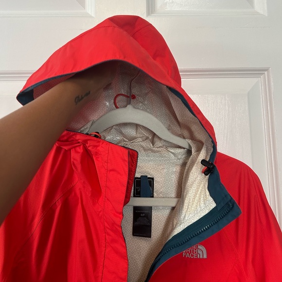 The North Face Raincoat - Picture 8 of 14